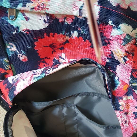 The North face backpack - Picture 5 of 9